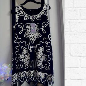 NWT! Pretty Angel Scalloped black and white tank